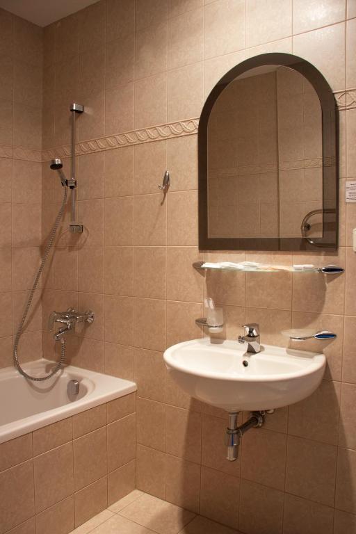 Hotel Felicia Riga Rum bild